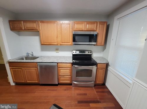 5 Orange Ave, Prospectville PA 19002-4740 exterior