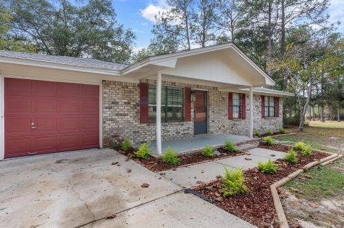 350 Phil Harris Dr, Defuniak Springs, FL 32433-3553
