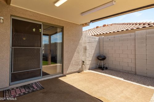 9072 80 Ln, Peoria AZ 85382-4417 exterior