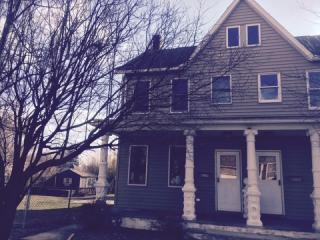 392 James St, Delaware Park NJ  08865-3312 exterior