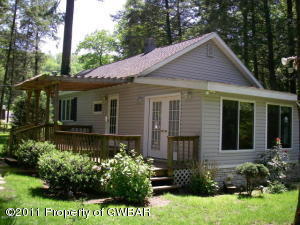 46 Glendale Ln, Drums, PA 18222-2232