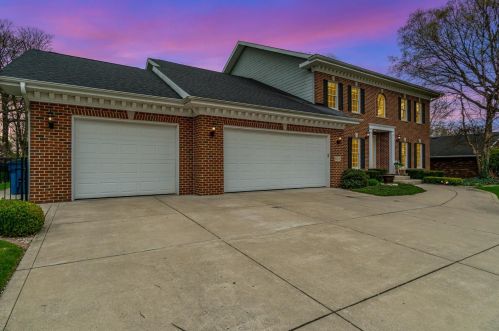 8919 Liable Rd, Hammond, IN 46322-2265