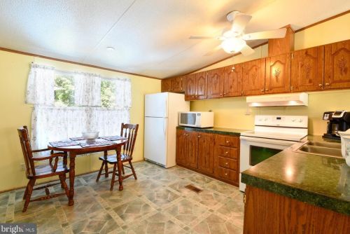 5906 Stanfield Rd, Spotsylvania VA  22551-2824 exterior