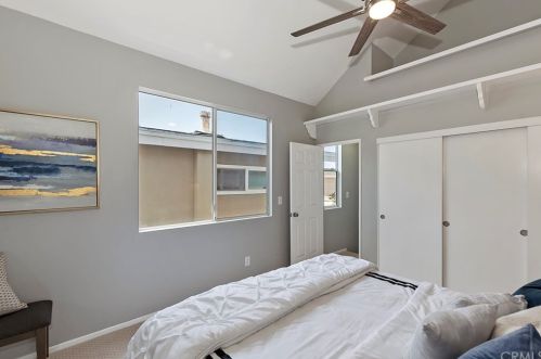 126 33 St, Newport Beach CA  92663-3028 exterior