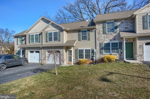 17 Luke Ln, Carlisle, PA 17013-2308