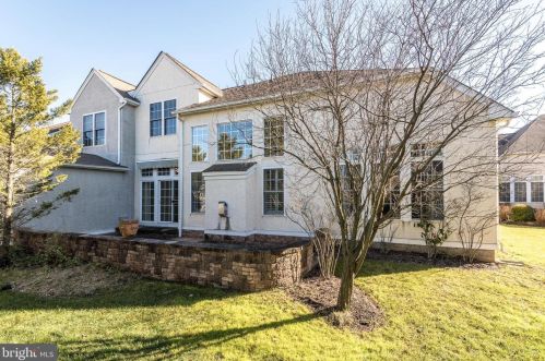 222 Goldenrod Dr, Lansdale, PA 19446-7606