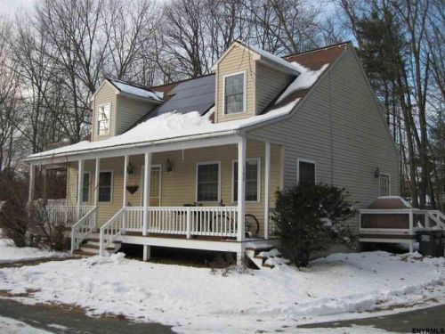 148 Traver Rd, Fortsville, NY 12831-1438