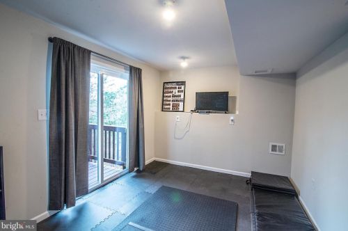 3809 Alberta Dr, Fredericksburg VA  22408-7713 exterior