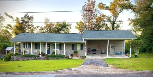 4474 Davis St, Marianna, FL 32446-3131