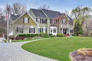23 Poppy Pl, Millington, NJ 07946-1226