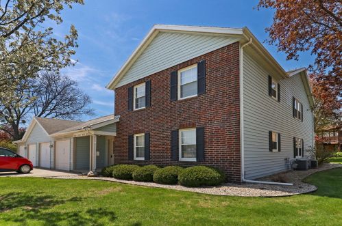 8006 41st Ave, Kenosha, WI 53142-4593