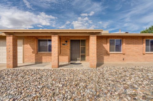 8521 Desert Palm St, Tucson, AZ 85730-4707