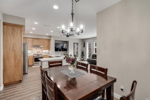 4748 Orville Ave, Santa Rosa CA  95407-6662 exterior