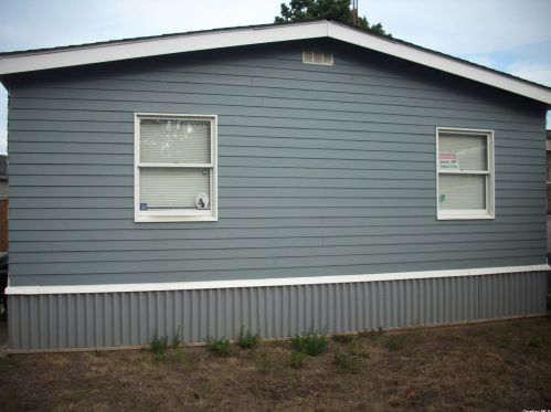 1135 Lincoln Ave, Holbrook, NY 11741-2206
