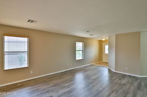 9017 11th Pl, Phoenix AZ  85042-7865 exterior