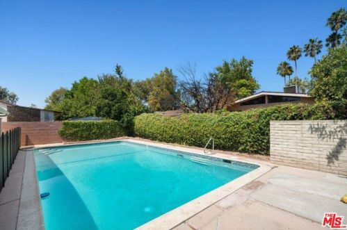 15121 Lemay St, Van Nuys CA 91406-5431 exterior