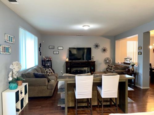 15859 Desert Candle Ln, Victorville, CA 92394-1483