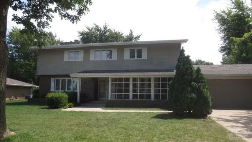235 Hillcrest Dr, Roselle, IA 51401-3231