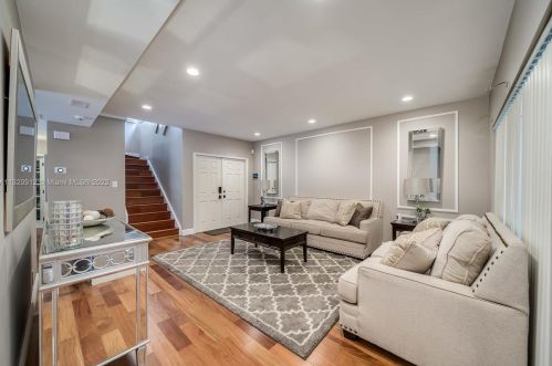 2598 177th Ave, Hollywood FL  33029-5138 exterior