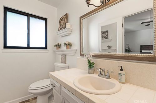 1064 Via Verona Dr, Chico CA  95973-1031 exterior