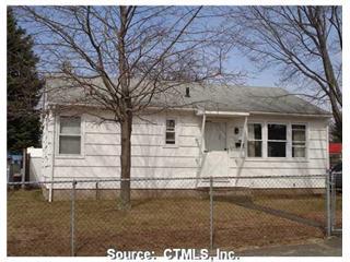 99 Wyoming Ave, Waterbury, CT 06706-2747