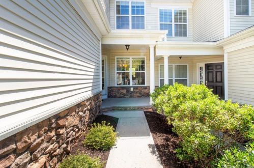 18 Hidden Brook Trl, Bethel, CT 06801-2348