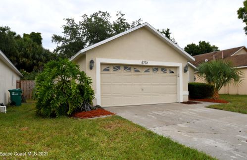 6772 Fawn Ridge Dr, Melbourne, FL 32940-6821