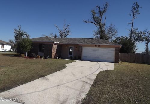 1309 Mississippi Ave, Lynn Haven, FL 32444-2749