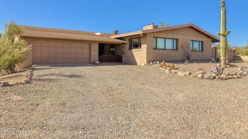 2941 Goret Rd, Tucson, AZ 85745-9456
