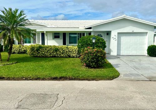 121 13th St, Boynton Beach, FL 33426-4761