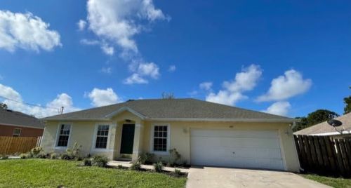 1680 Bascom Ave, Fort Pierce, FL 34953-1170