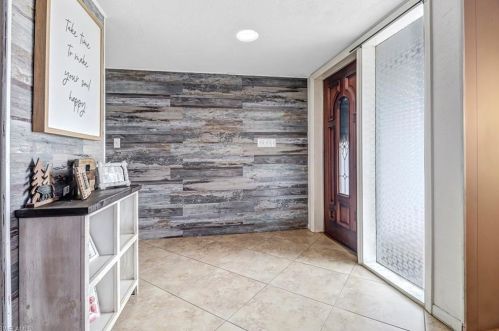 1208 43rd Ter, Cape Coral, FL 33904-5367