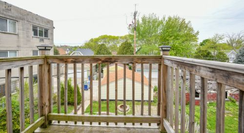 2565 Oakland Ave, Milwaukee WI 53211-3931 exterior