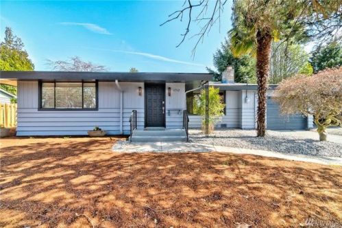 11512 27 Pl, Seattle WA  98056-1470 exterior