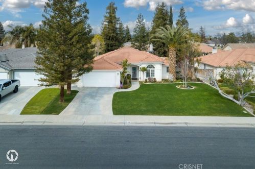 10408 Dorchester St, Bakersfield, CA 93311-4917