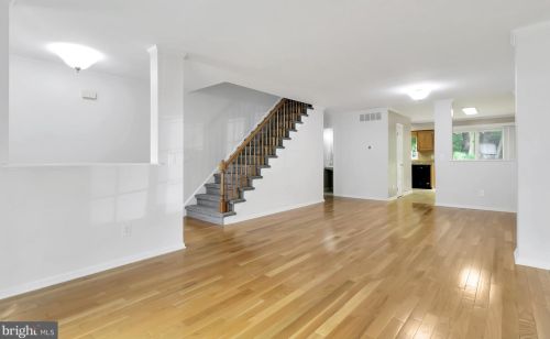 4753 Weatherhill Dr, Wilmington DE  19808-1939 exterior