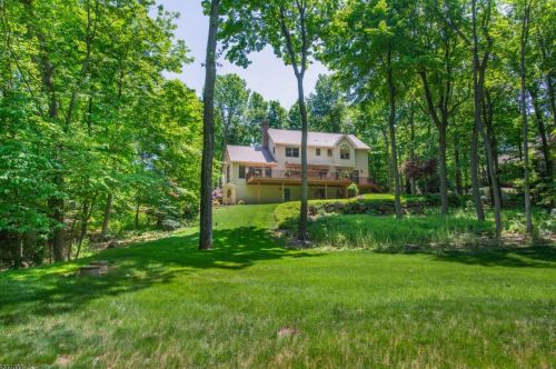 39 Pheasant Run, Kinnelon NJ  07405-3022 exterior