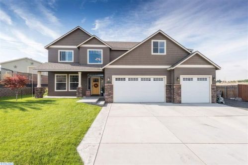 8999 9th Ave, Kennewick WA  99336-2787 exterior