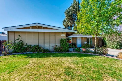 19210 Stillmore St, Santa Clarita, CA 91351-3342