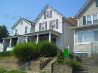 953 Roup Ave, Brackenridge, PA 15014-1129