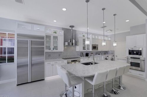 9119 Crystal Ct, Naples, FL 34120-4373