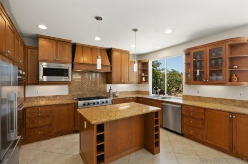 10730 Spur Point Ct, San Diego, CA 92130-4839
