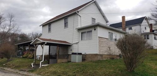37 Hill St, Homer City, PA 15713-9603