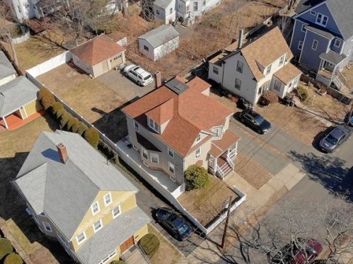 33 Myrtle St, Saugus MA 01906-4326 exterior