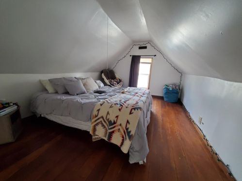 731 7 Ave, Pipestone MN 56164-2042 exterior