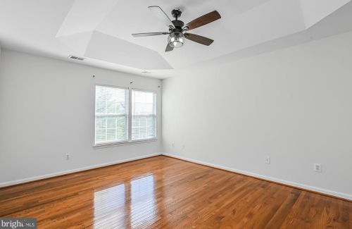 2617 Logan Wood Dr, Herndon VA 20171-4367 exterior