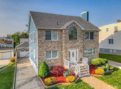 36 Luther Ave, Perth Amboy, NJ 08861-2233