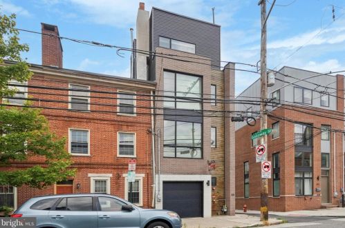 310 Fairmount Ave, Philadelphia PA  19123-2931 exterior