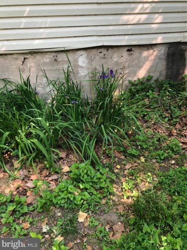 674 Lamberton St, Trenton NJ  08611-2912 exterior