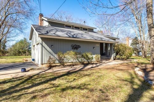 153 Weir St, Glastonbury, CT 06033-2711